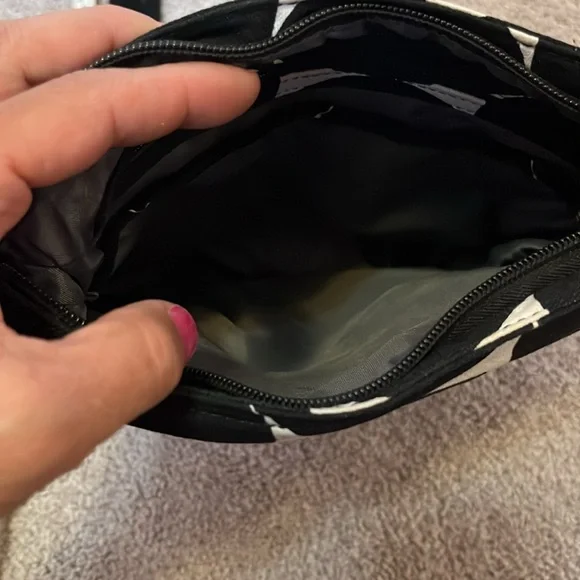 Polka dot black and white bag with wallet - Picture 2 of 8